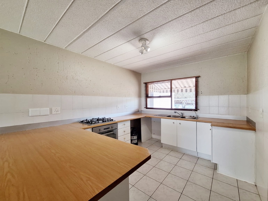 To Let 2 Bedroom Property for Rent in Key West North West